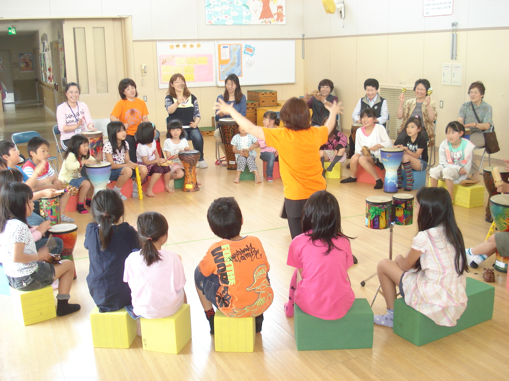 みんなで楽しく演奏！の様子